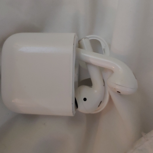 Apple IPod 2 generation - Picture 2 of 4